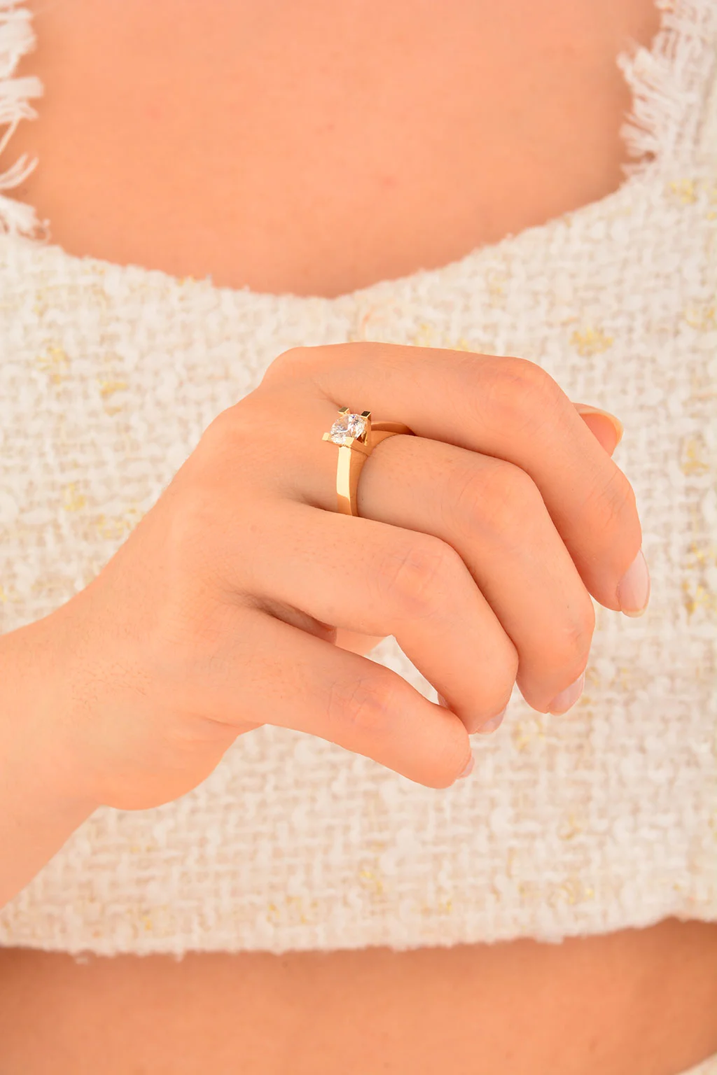 Cebeci 14 Ayar Tektaş Aşk Altın Yüzük