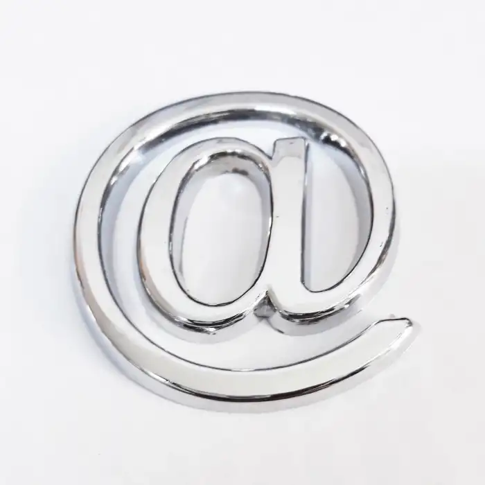 Cemax @ İşareti 3,75 cm Krom Yapışkanlı