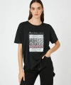 KOTON Kadın Payetli Yazı Baskılı T-shirt