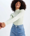 Defacto Slim Fit Yarım Balıkçı Yaka Basic Fitilli Triko Kazak