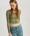 Koton Kadın Düğmeli Uzun Kollu Bisiklet Yaka Crop Slim Fit Tişört