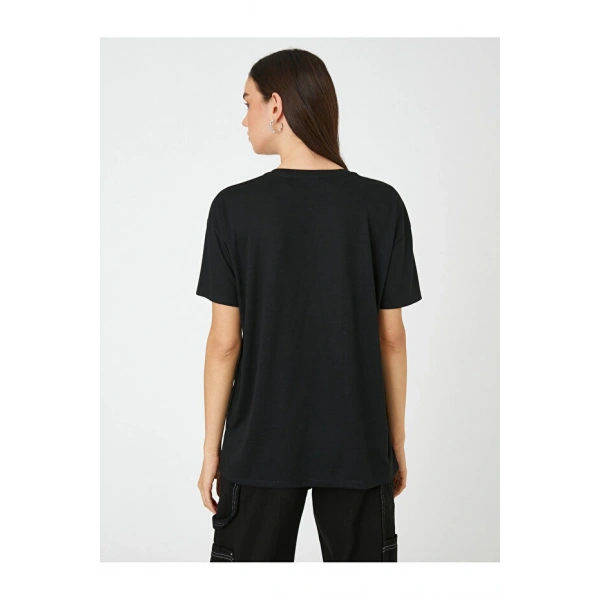 KOTON Kadın Payetli Yazı Baskılı T-shirt