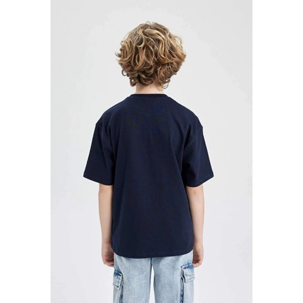DEFACTO Erkek Çocuk Oversize Geniş Kalıp Hakim Yaka Kısa Kollu T-shirt