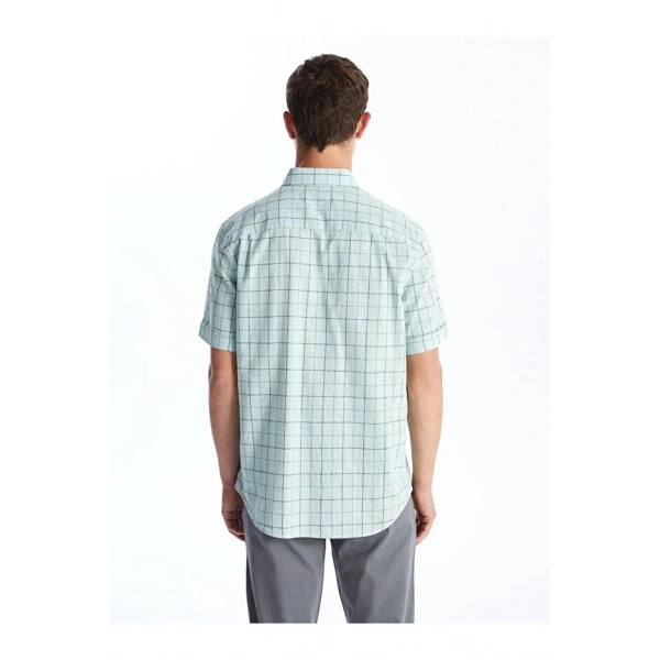 LC Waikiki Erkek Classic Regular Fit Kısa Kollu Ekose Poplin Gömlek