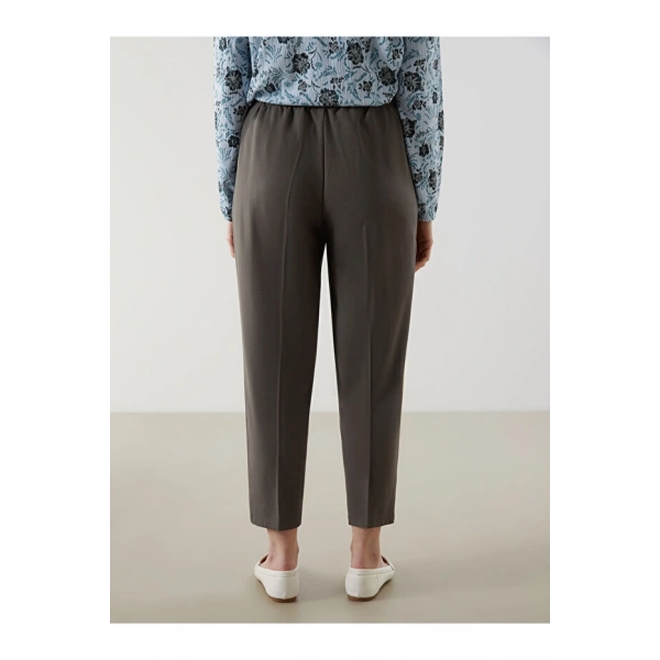 LC Waikiki Kadın Beli Lastikli Pantolon