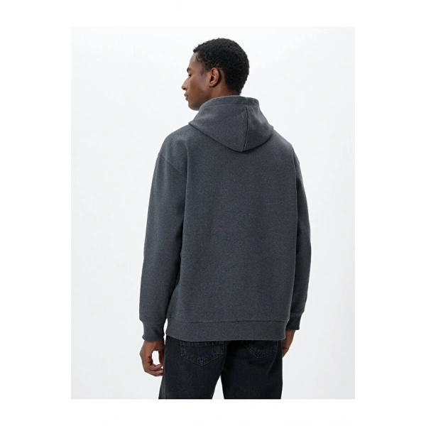 KOTON Kadın Oversize Uzakdoğu İşlemeli Kanguru Cep Detaylı Şardonlu Hoodie