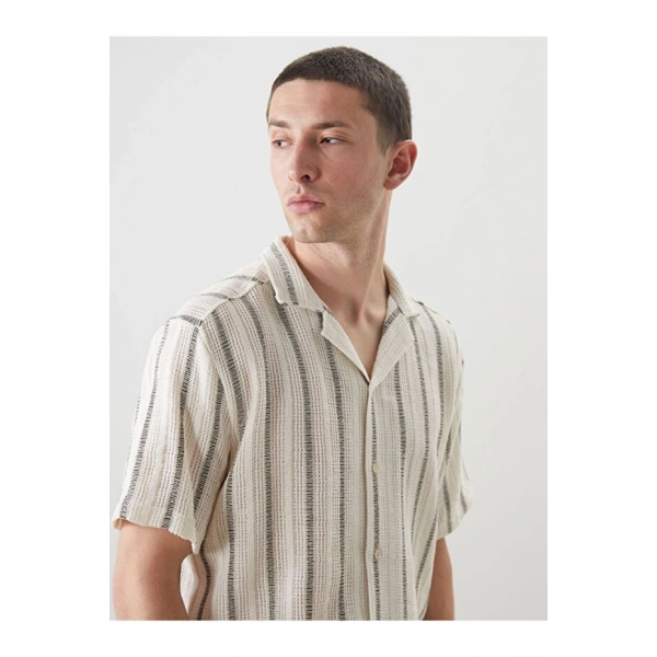 LC Waikiki Erkek Regular Fit Kısa Kollu Çizgili Gömlek