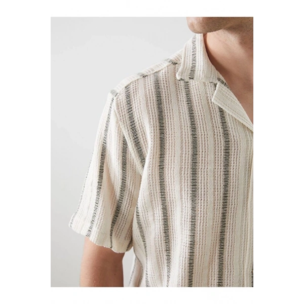 LC Waikiki Erkek Regular Fit Kısa Kollu Çizgili Gömlek