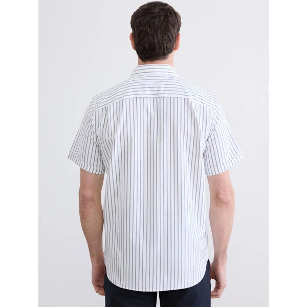 LC Waikiki Erkek Beyaz Regular Fit Çizgili Gömlek