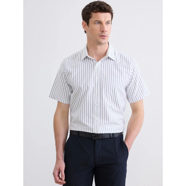 LC Waikiki Erkek Beyaz Regular Fit Çizgili Gömlek