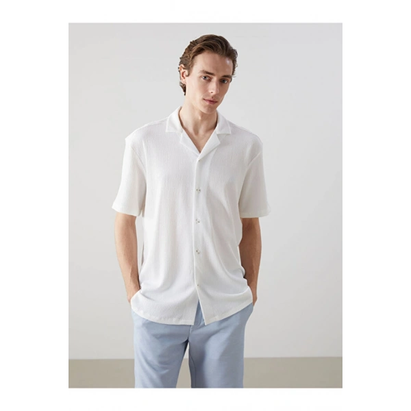 LC Waikiki Erkek Regular Fit Kısa Kollu Gömlek