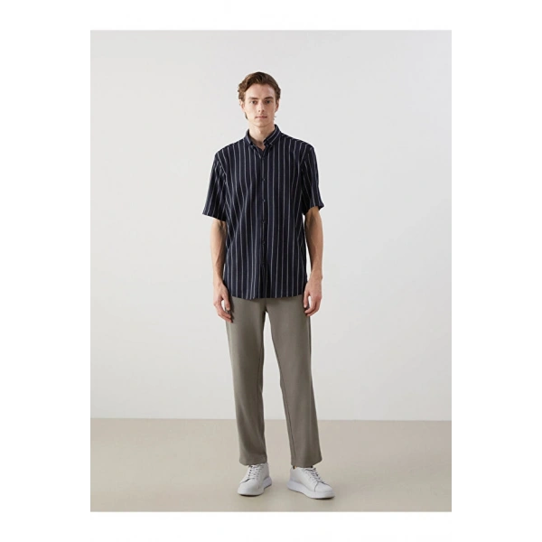 LC Waikiki Erkek Regular Fit Kısa Kollu Çizgili Gömlek