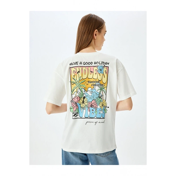 Koton Kadın Bisiklet Yaka Arkası Baskılı Ekru T-Shirt