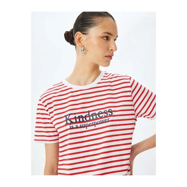 Koton Bisiklet Yaka Kırmızı Kadın T-Shirt
