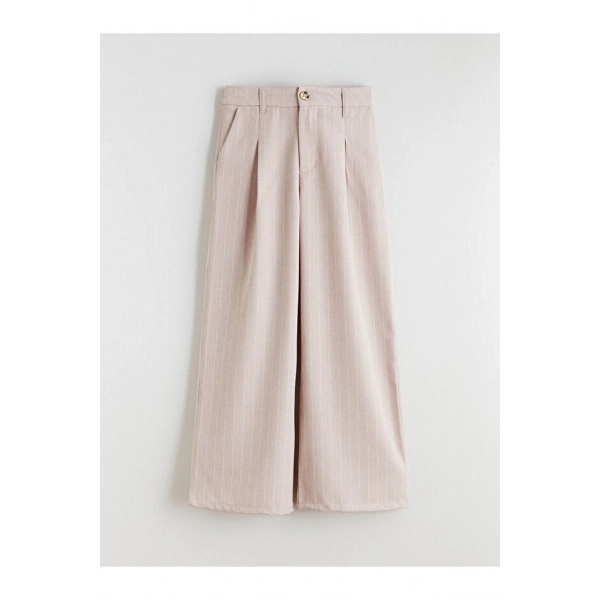 LC Waikiki Wideleg Pileli Kız Çocuk Pantolon