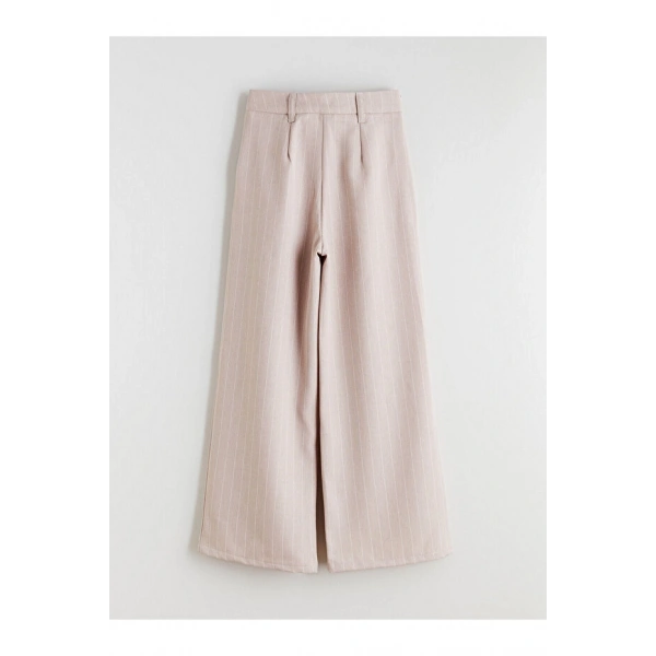 LC Waikiki Wideleg Pileli Kız Çocuk Pantolon