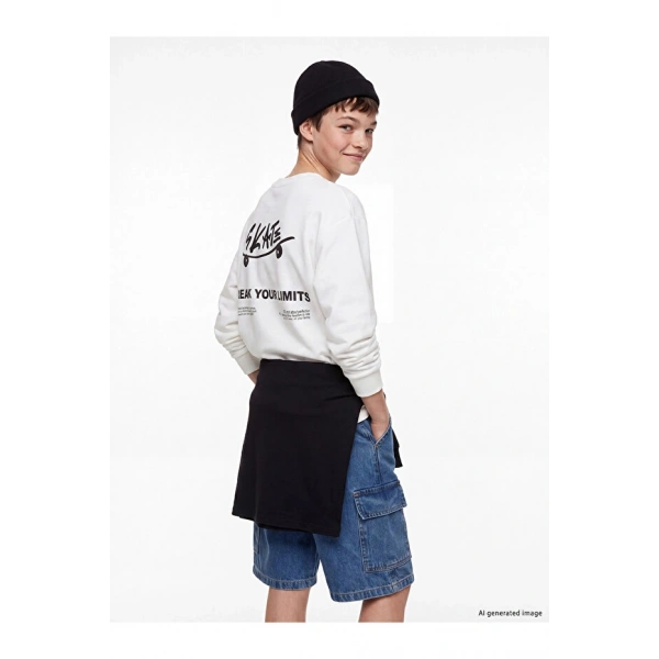 LC Waikiki Ekru Bisiklet Yaka Baskılı Erkek Çocuk Sweatshirt