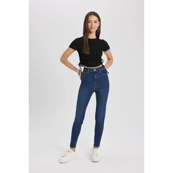 Defacto Fitted Bisiklet Yaka Fitilli Kaşkorse Kısa Kollu Tişört