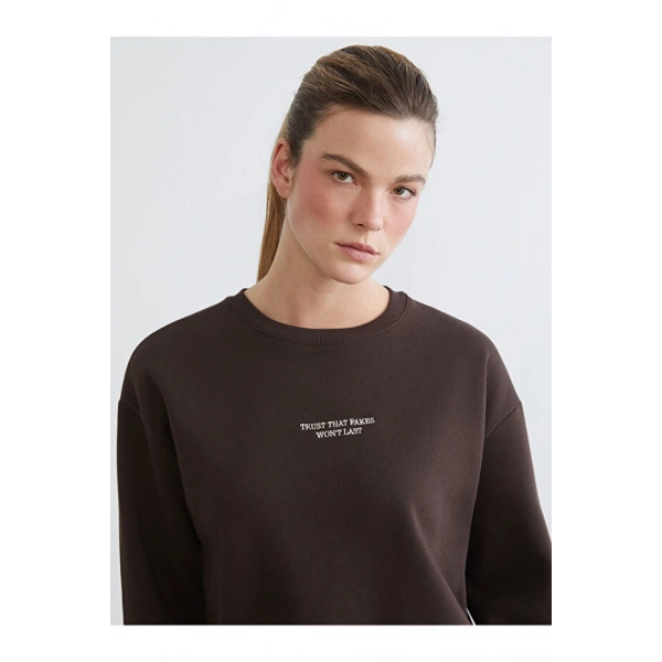 LC Waikiki Kahverengi Nakışlı Oversize Kadın Kalın Sweatshirt