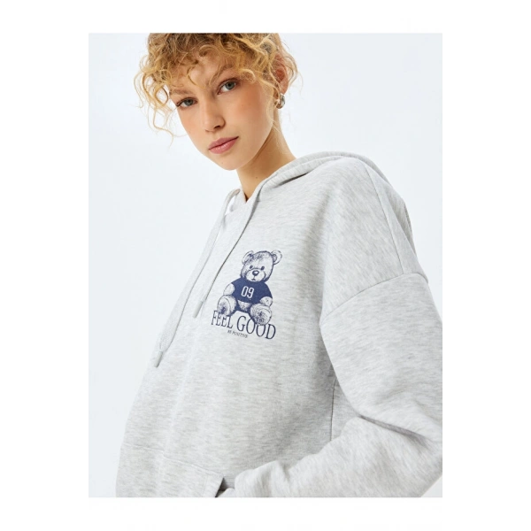 Koton Şardonlu Kapüşonlu Arkası Baskılı Oversize Sweatshirt