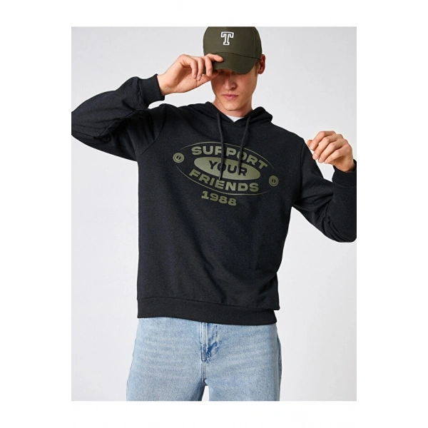 Koton Kapşonlu Baskılı Sweatshirt Kazak