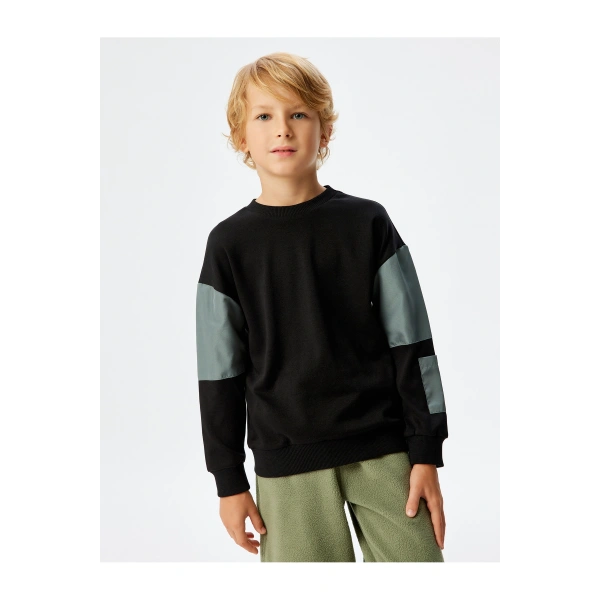 KOTON Sweatshirt Uzun Kollu Bisiklet Yaka Cep Detaylı Pamuklu