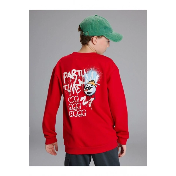 LC Waikiki Yılbaşı Temalı Erkek Çocuk Kalın Sweatshirt