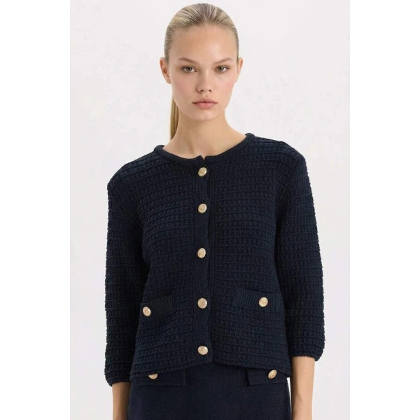 Defacto Regular Fit Bisiklet Yaka Dokulu Düğmeli Triko Hırka D3304AX24WN