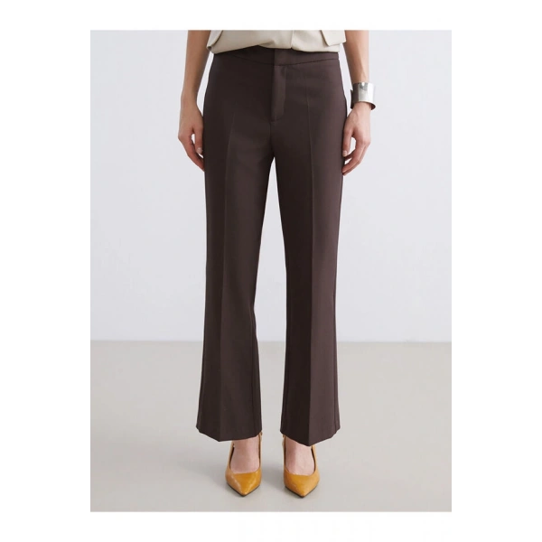 LC Waikiki Dar Fit Kadın Pantolon