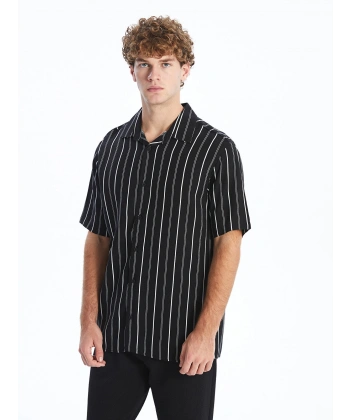 LC Waikiki Erkek Siyah Regular Fit Kısa Kollu Çizgili Viskon Gömlek