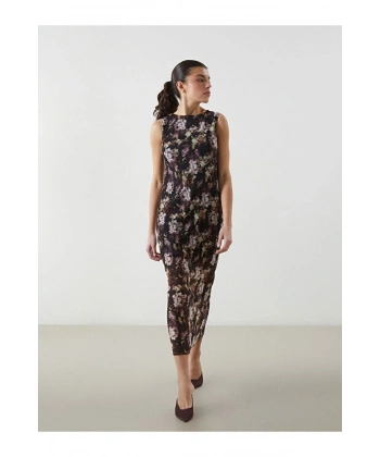 LC Waikiki Kadın Bisiklet Yaka Batik Desenli Elbise