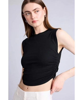 Defacto Slim Fit Bisiklet Yaka Ribana Atlet
