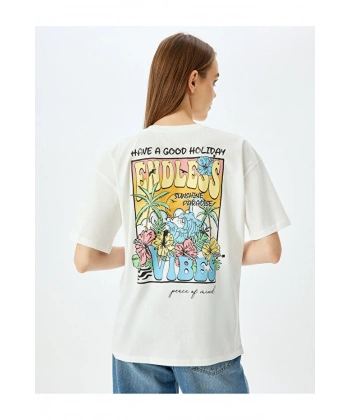 Koton Kadın Bisiklet Yaka Arkası Baskılı Ekru T-Shirt