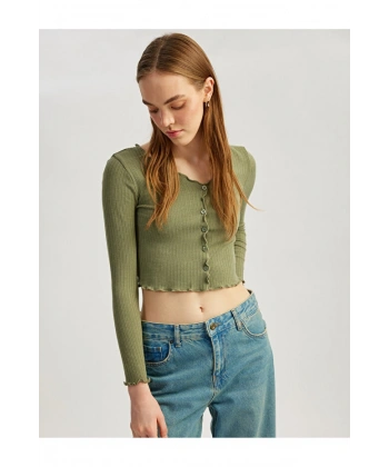 Koton Kadın Düğmeli Uzun Kollu Bisiklet Yaka Crop Slim Fit Tişört