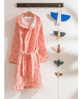 LC Waikiki HOME Kız Çocuk Pembe Fiyonk Baskılı Bornoz