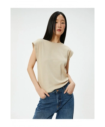 Koton Kadın Bisiklet Yaka Slim Fit Kısa Kollu Tişört