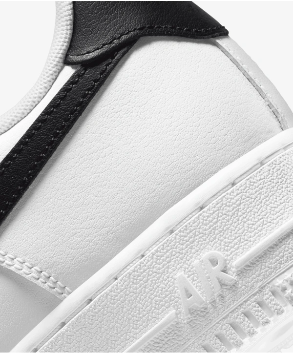 Nike Air Force 1 07 Essential - Beyaz