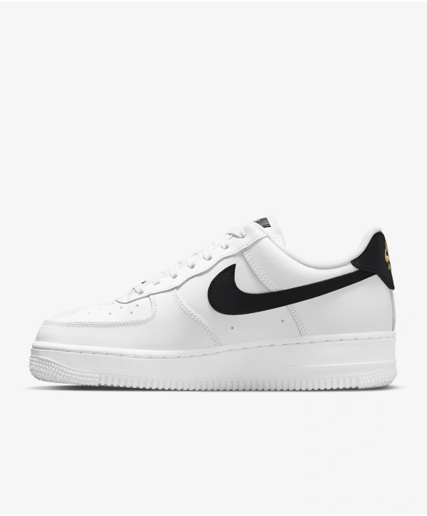 Nike Air Force 1 07 Essential - Beyaz