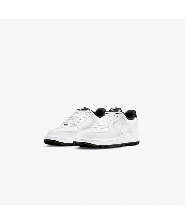 Nike Force 1 Essential Kadın Beyaz Spor Ayakkabı