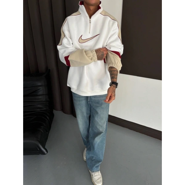 Dik Yaka Şardonlu Sweatshirt Beyaz