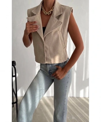 Önü Çıtçıtlı Cepli Kaşe Yelek Bej