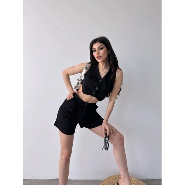 Önü Düğmeli Crop Yelek Ve Şort İkili Takım