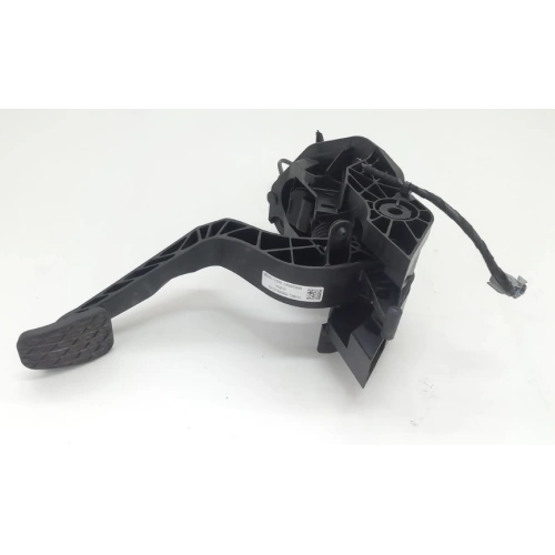 FORD PEDALDEBRIYAJ 97-00 H1BC 7B633 C1G