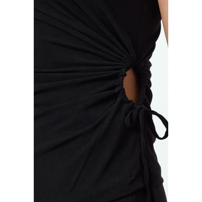 Kadın Moda Şık Regular Asimetrik Yaka Tek Kol Fitted Kalıp Örme Cut-Out Pencere Detaylı Bluz