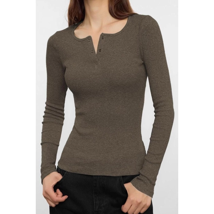 Womens Fashion Stylish Regular Pool Collar Slim Pattern Knitted Snap Button Fitted Body Fitting Elastic Blouse