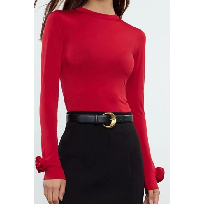 Kadın Moda Şık Regular Dik Yaka Slim Kalıp Örme Gül Detaylı Fitted Vucuda Oturan Kollu Esnek Bluz