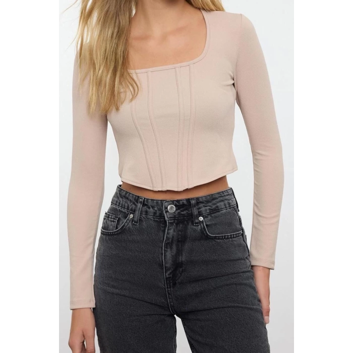 Women Fashion Stylish Tops Regular Square Collar Fitted Pattern Knitted Body-Siting Cardigan Stitched Blouse
