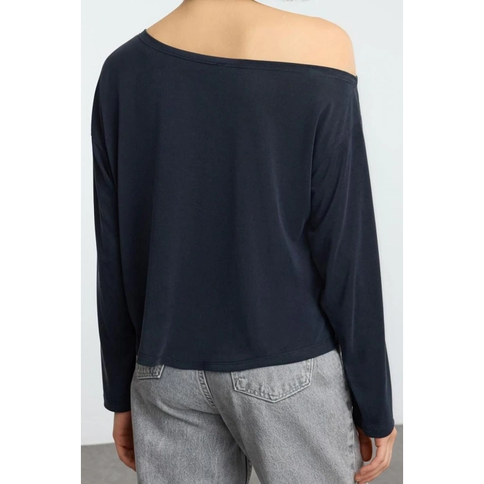 Kadın Moda Şık Regular Kayık Yaka Tek Kol Relaxed Kalıp Örme %100 Modal Kumaş Rahat Kesim Bluz