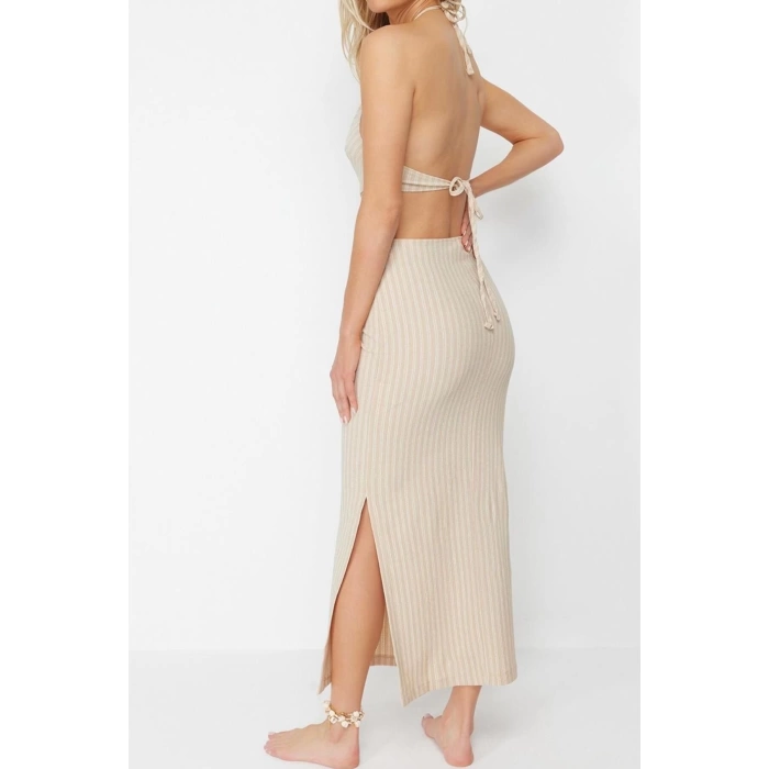 New Regular Beach Casual Textured Knitted Halter Neck Sleeveless Smock Maxi Dress