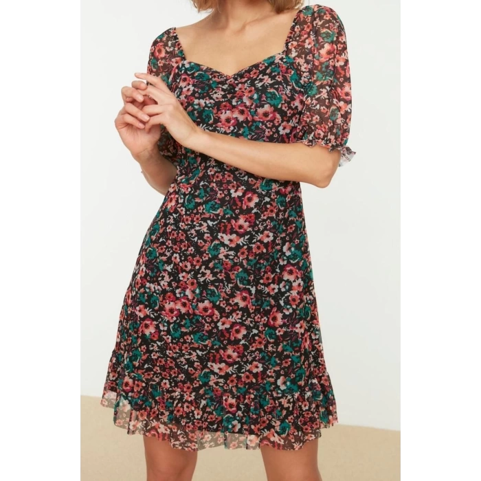 Yeni Regular Casual Günlük Tül Örme Kalp Yaka Kısa Kol Eteği Fırfırlı Mini Boy Elbise